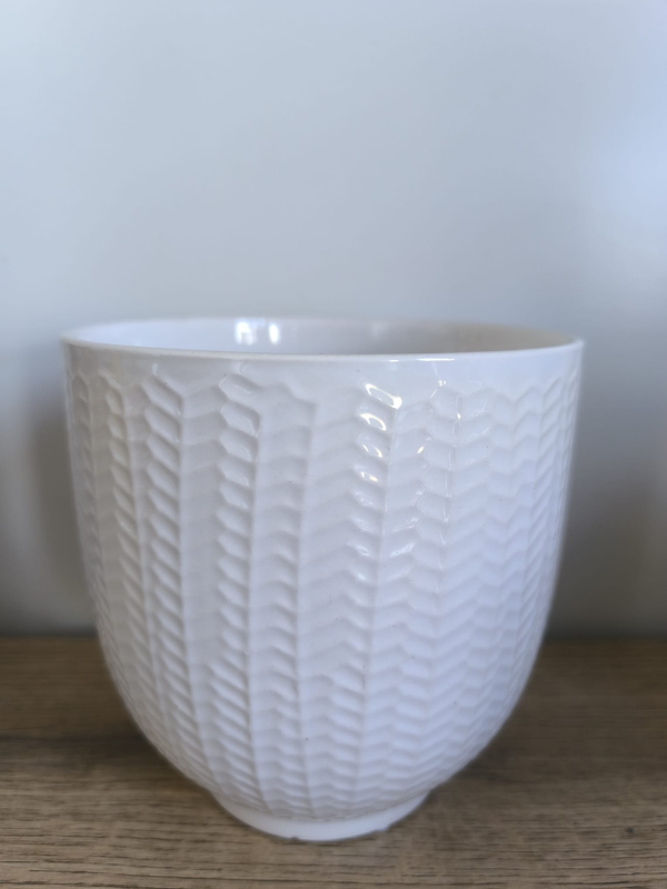 Obal na kvetináč keramický biely s leskom