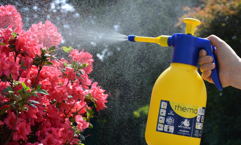 Thema tlakový postrekovač 2l